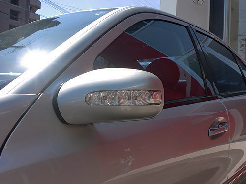 メルセデスベンツE500　アバンギャルド　AMGスポーツパッケージ　ハーマンカードン：ウインカーミラー