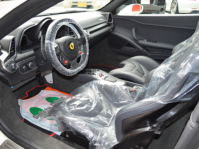フェラーリ　458イタリア　SVR仕様：運転席