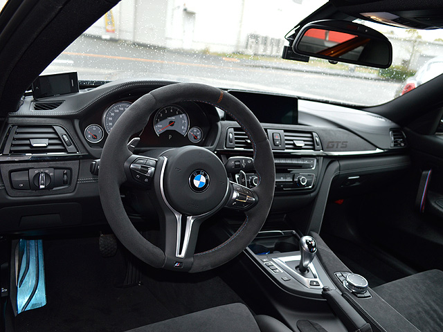 BMW M4 GTSF^]