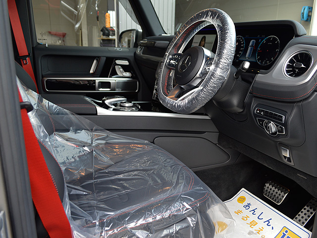 メルセデスベンツG350d　ラグジュアリーパッケージ：運転席