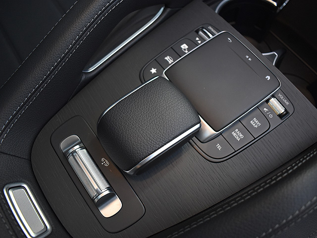 �����Z�f�X�x���cGLE400d�@�N�[�y4MATIC�X�|�[�c�F�^�]��