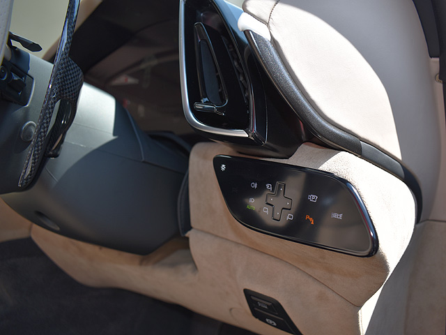 �t�F���[���@���[�}�X�p�C�_�[�F�i�r