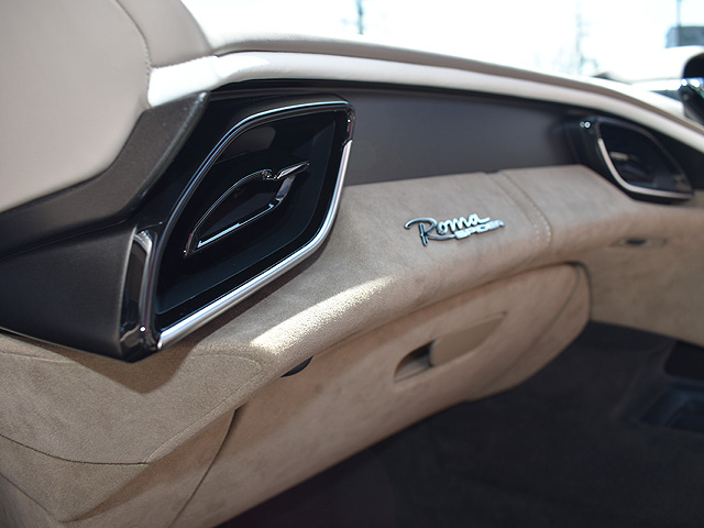 �t�F���[���@���[�}�X�p�C�_�[�F