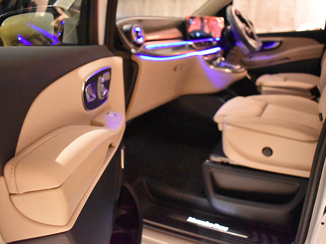 �����Z�f�X�x���cV220d EXCLUSIVE long Platinum Suite