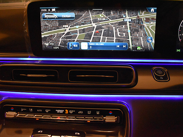 �����Z�f�X�x���cV220d EXCLUSIVE long Platinum Suite�F