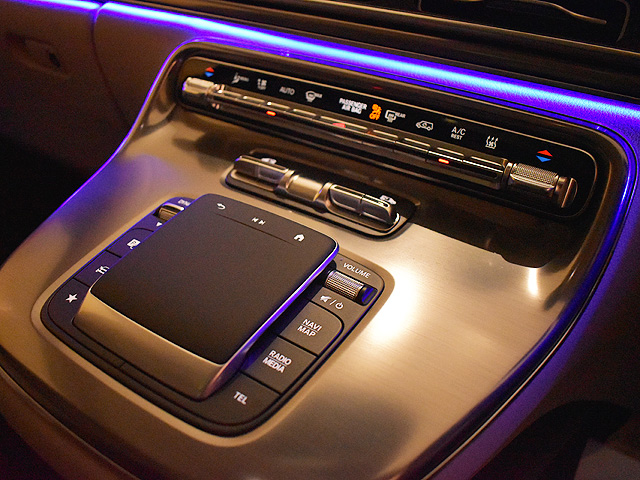 �����Z�f�X�x���cV220d EXCLUSIVE long Platinum Suite