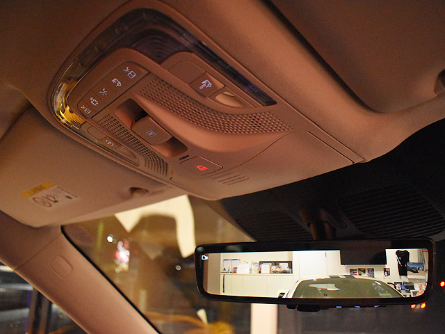 �����Z�f�X�x���cV220d EXCLUSIVE long Platinum Suite�F