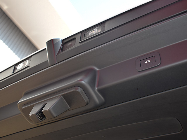 �����W���[�o�[�X�|�[�c�@�I�[�g�o�C�I�O���t�B�@D300�F