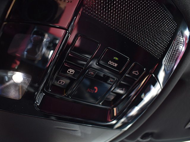 ���N�T�XRX500���@�e�X�|�[�c�p�t�H�[�}���X